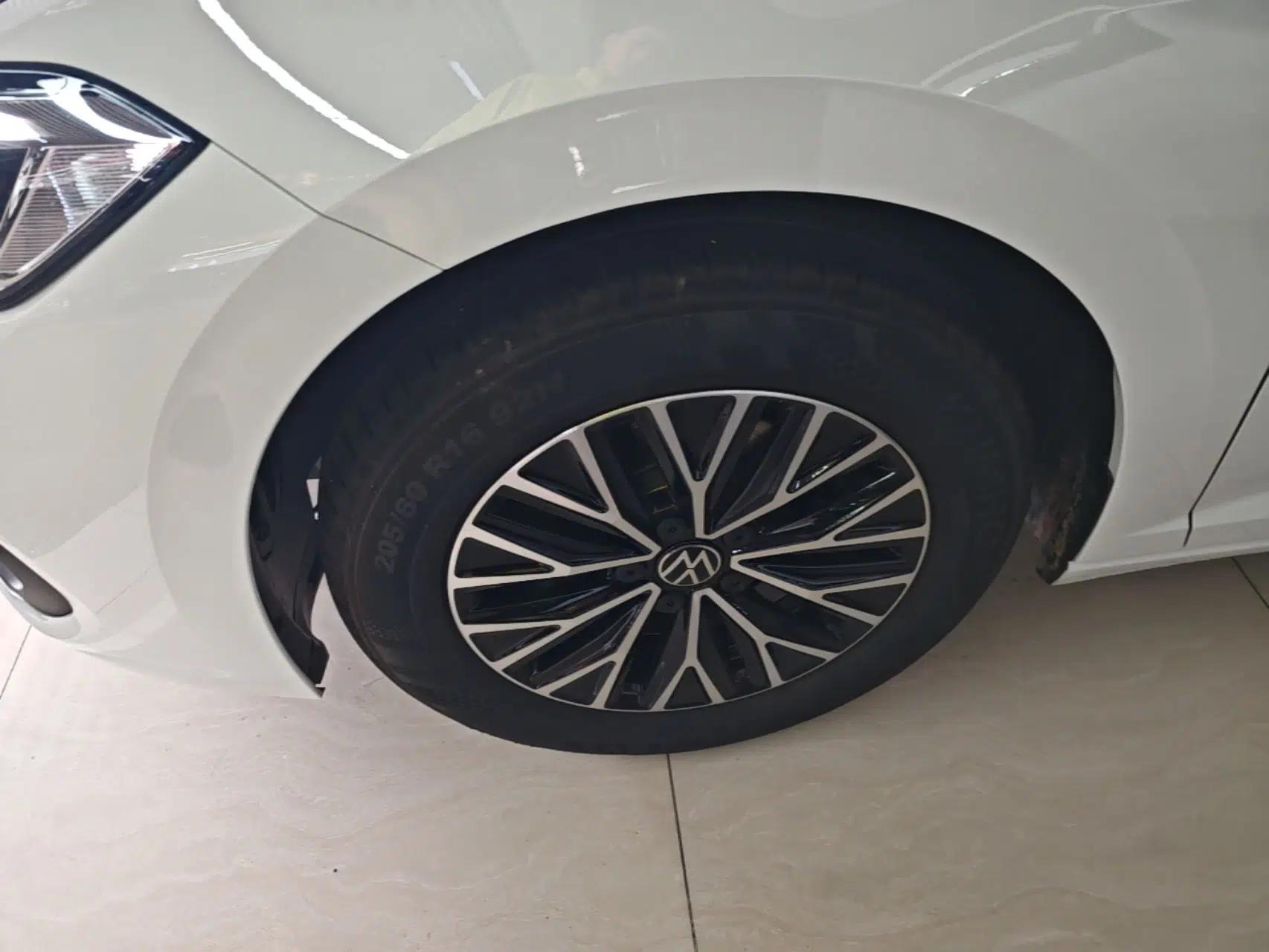 Volkswagen Sagitar 2025 Facelift 200TSI DSG Flyover Edition — миниатюра 10