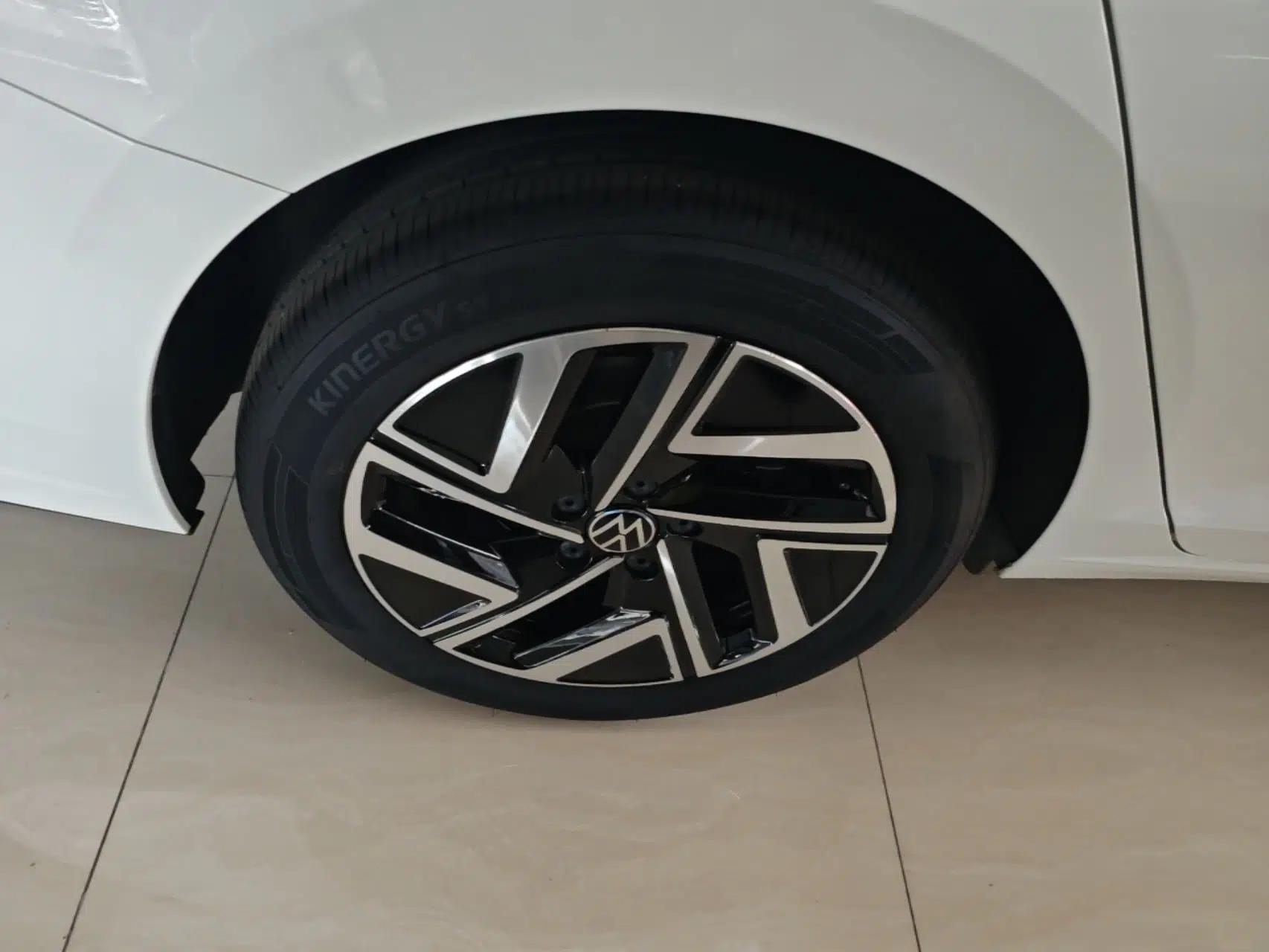 Volkswagen Sagitar 2026 Model 30 Million Units Selected 300TSI DSG Surpassing Edition — миниатюра 11