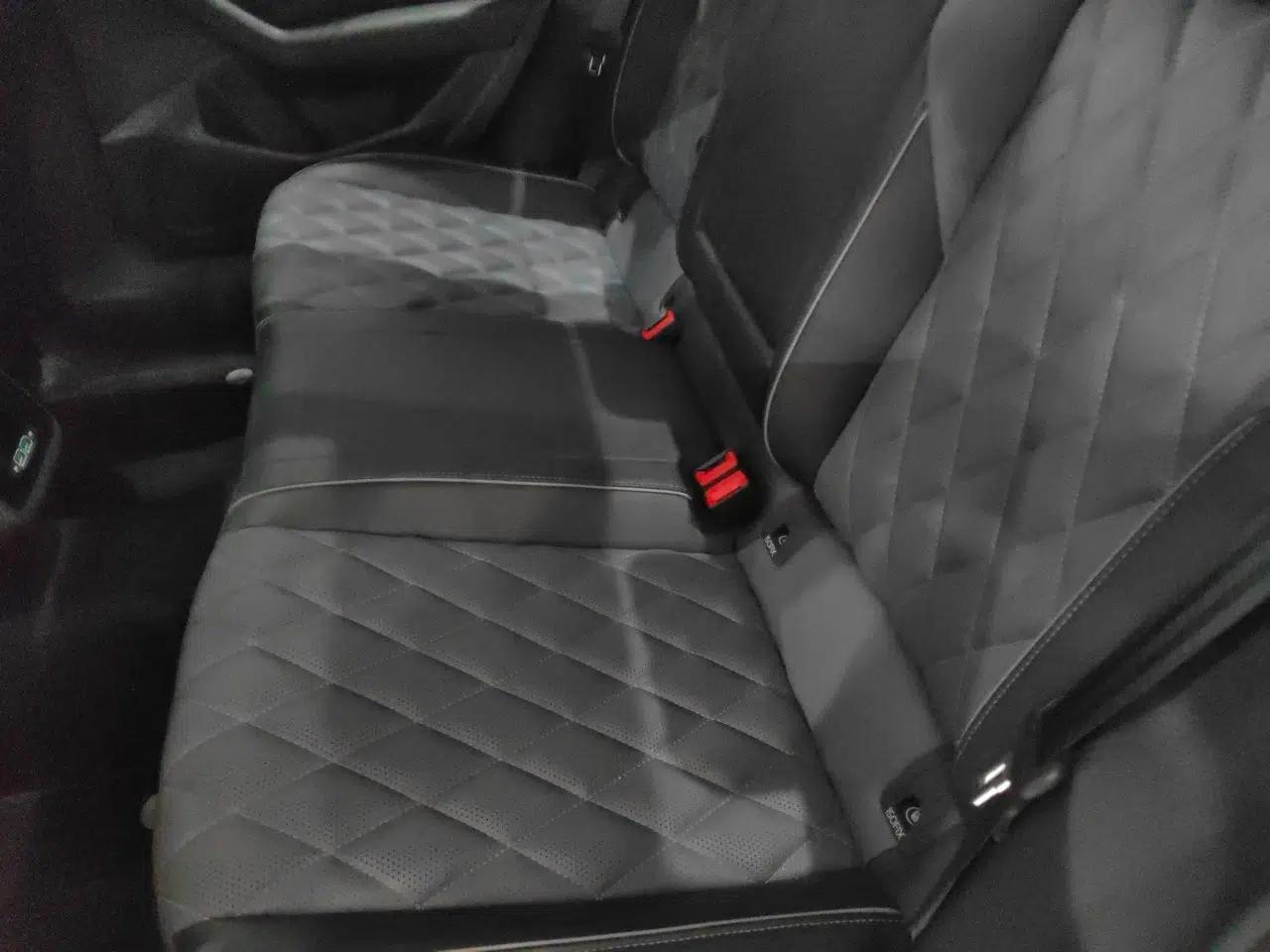 Volkswagen Sagitar 2024 300TSI DSG Excellence Edition — миниатюра 17