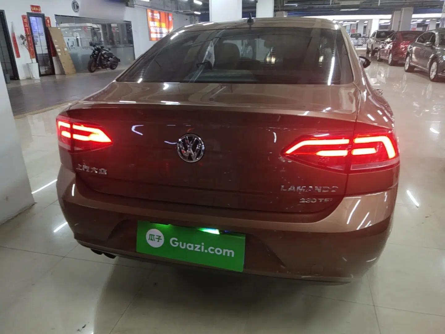 Volkswagen Lamando 2017 230TSI DSG Fashion Edition — миниатюра 5