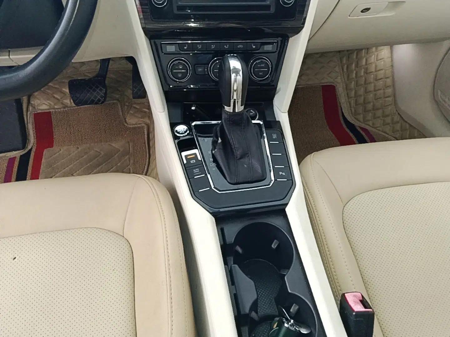 Volkswagen Lamando 2015 280TSI DSG Luxury Edition — миниатюра 16