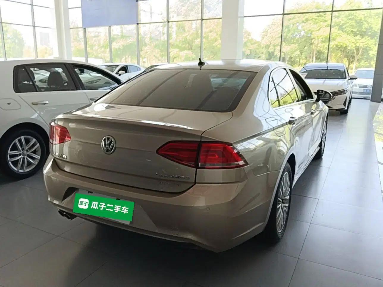 Volkswagen Lamando 2015 280TSI DSG Luxury Edition — миниатюра 6