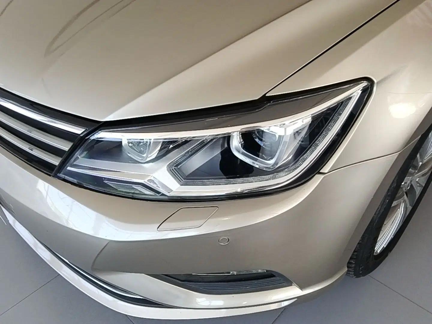 Volkswagen Lamando 2015 280TSI DSG Luxury Edition — миниатюра 8