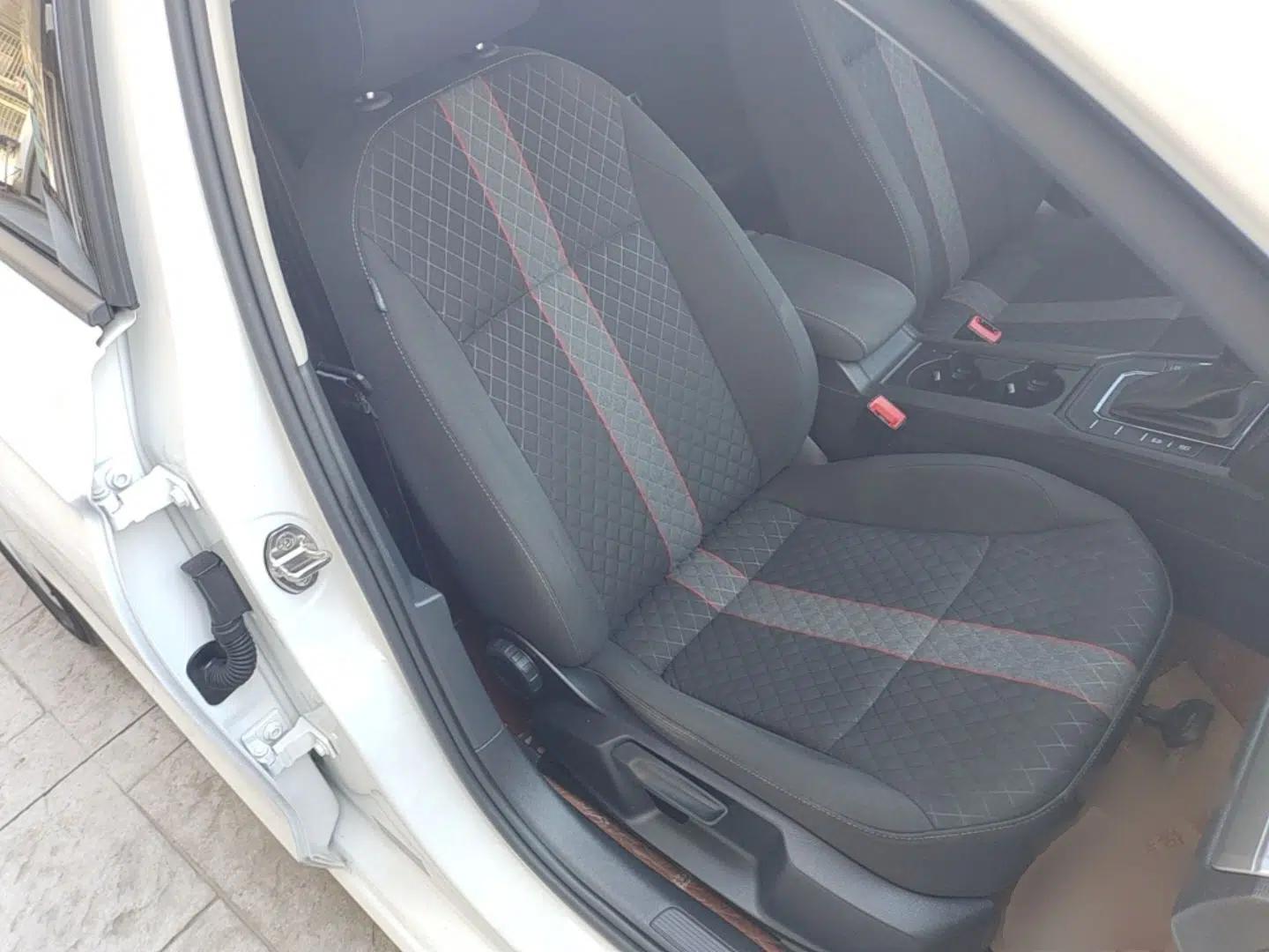Volkswagen Lamando 2021 230TSI DSG Fashion Edition — миниатюра 24