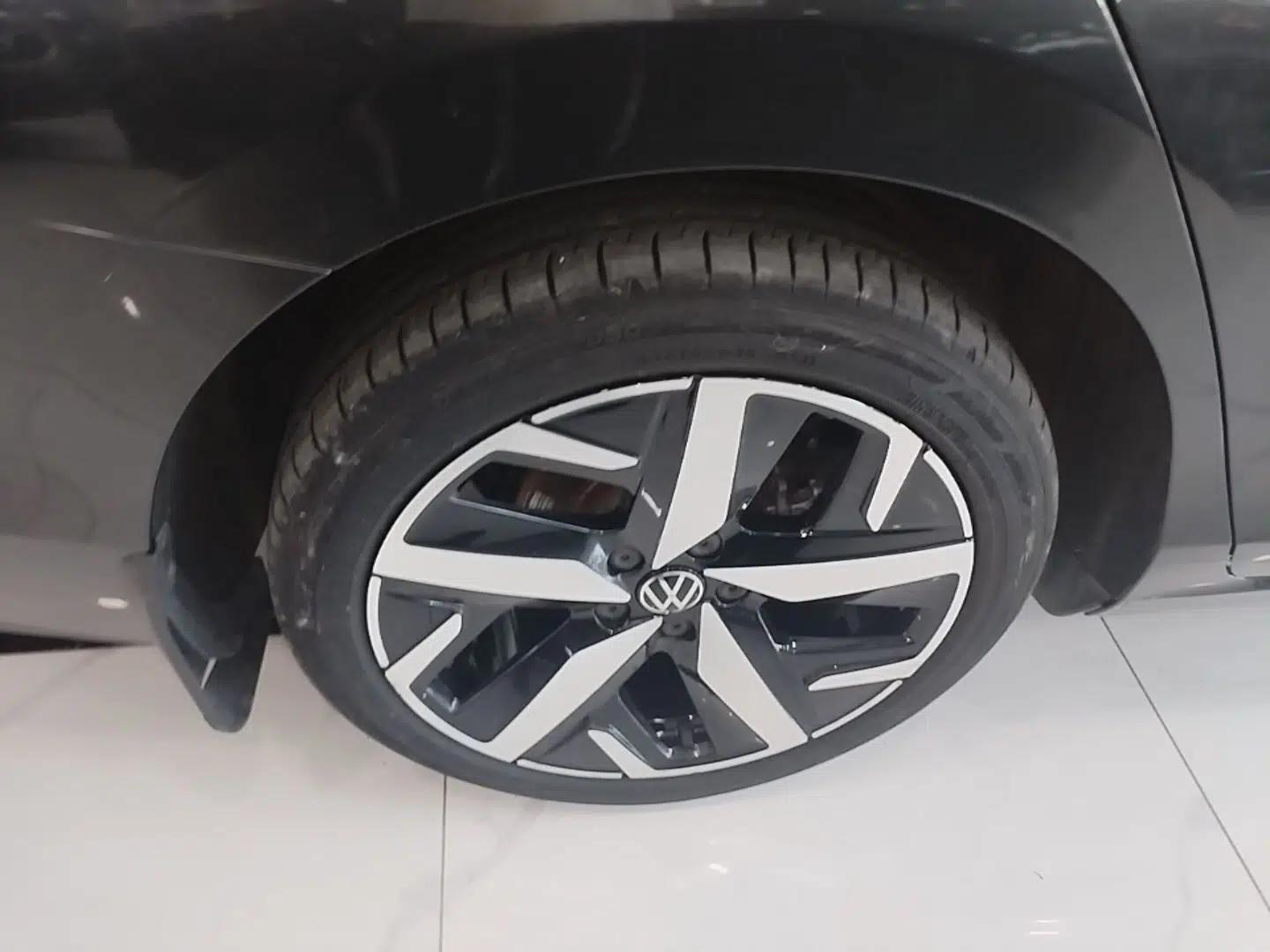 Volkswagen Lamando 2023 Lavida L 280TSI DSG Cool & Spicy Edition — миниатюра 11