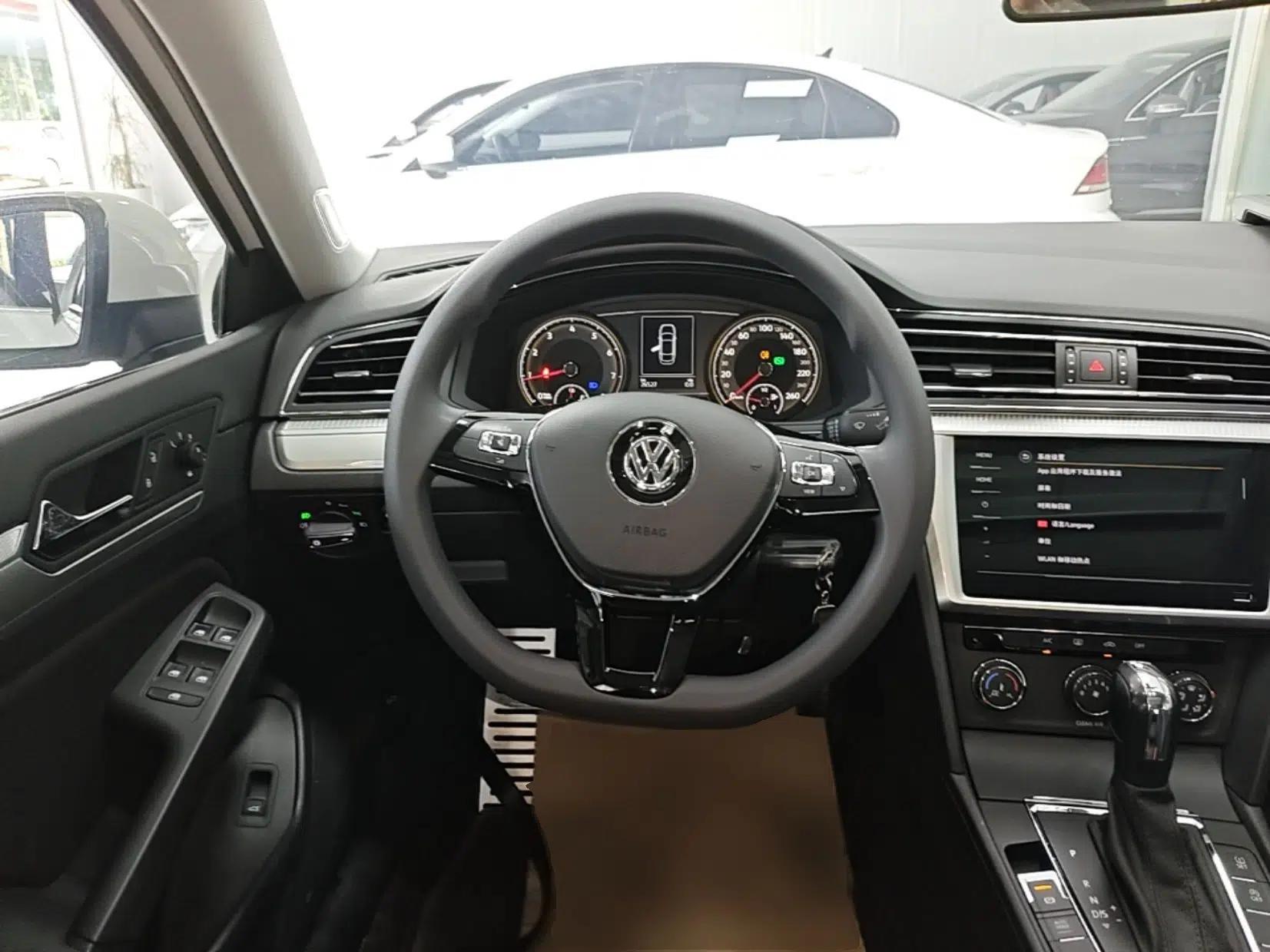 Volkswagen Lamando 2021 230TSI DSG Fashion Edition — миниатюра 13