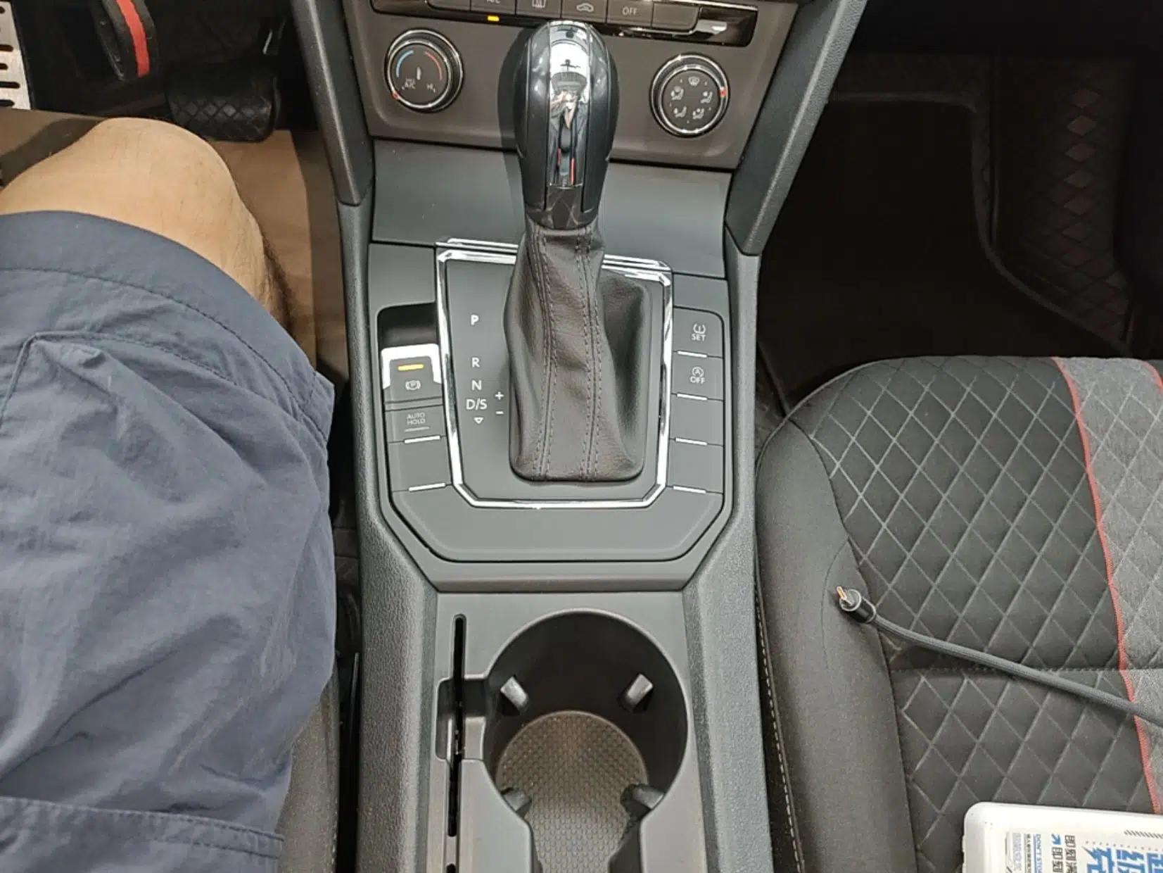 Volkswagen Lamando 2021 230TSI DSG Fashion Edition — миниатюра 16