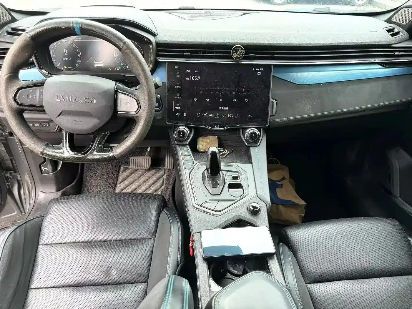 Lynk & Co 05 EM-P 2021 1.5TD PHEV HALO — миниатюра 4