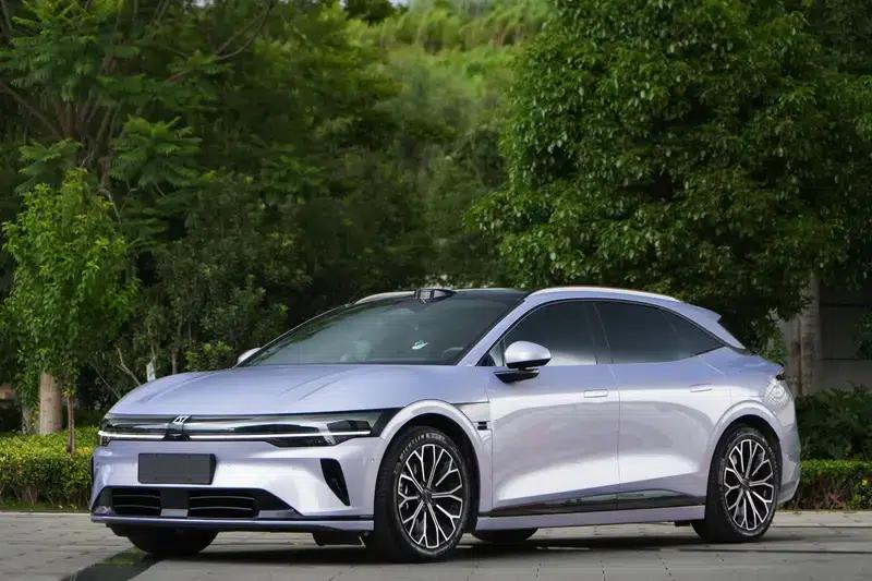ZEEKR 007GT 2025 Rear-Wheel Drive Intelligent Driving Edition 75kWh — миниатюра 1