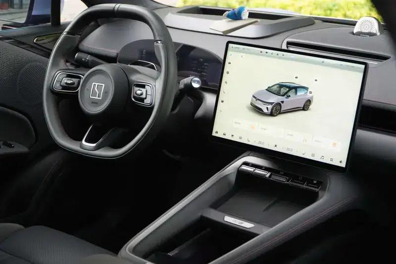 ZEEKR 007GT 2025 Rear-Wheel Drive Intelligent Driving Edition 75kWh — миниатюра 13