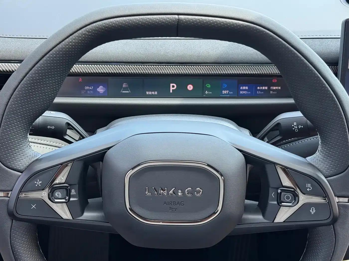 Lynk & Co 10 2025 240 AWD Ultra H5 — миниатюра 4