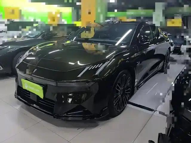 Lynk & Co 10 2025 240 AWD Ultra Sport Edition