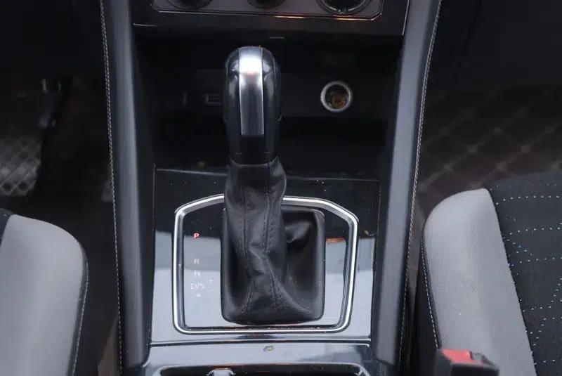 Jetta VS5 2023 280TSI Automatic Entry-Level Edition — миниатюра 10