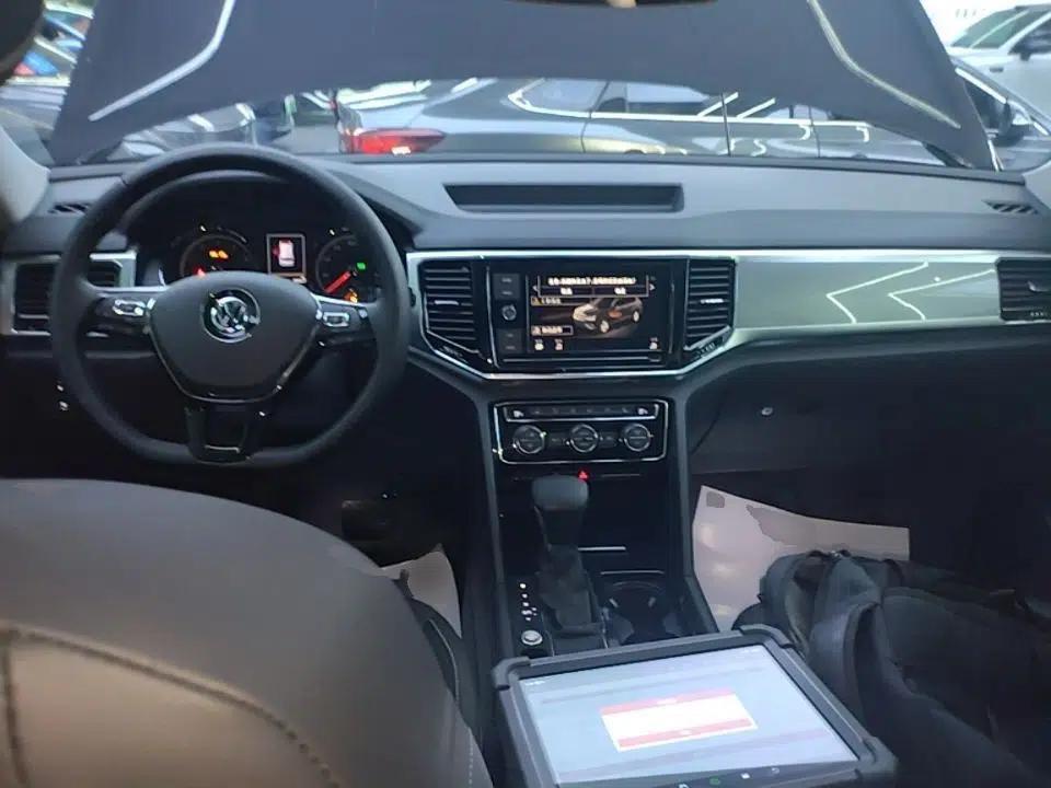Volkswagen Teramont 2019 330TSI Two-Wheel-Drive Luxury Edition China V Standard — миниатюра 12