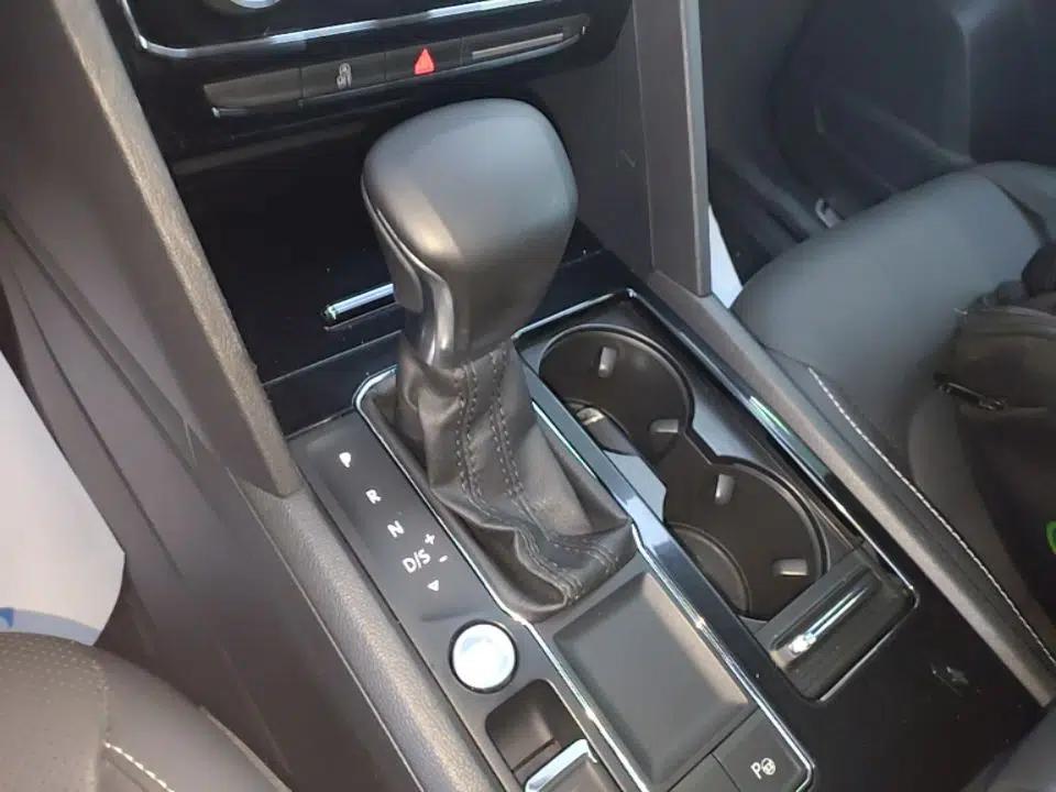 Volkswagen Teramont 2019 330TSI Two-Wheel-Drive Luxury Edition China V Standard — миниатюра 16