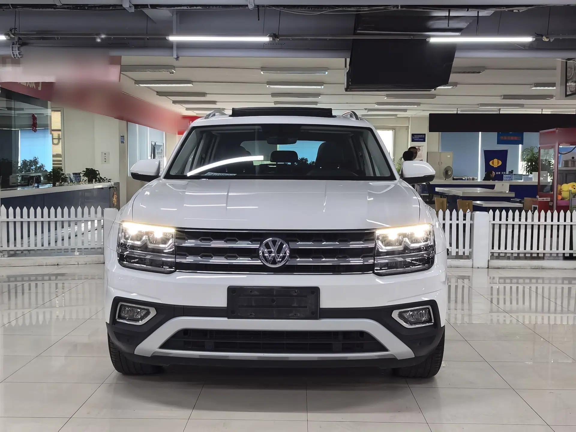 Volkswagen Teramont 2017 380TSI Four-Wheel Drive Luxury Edition — миниатюра 2