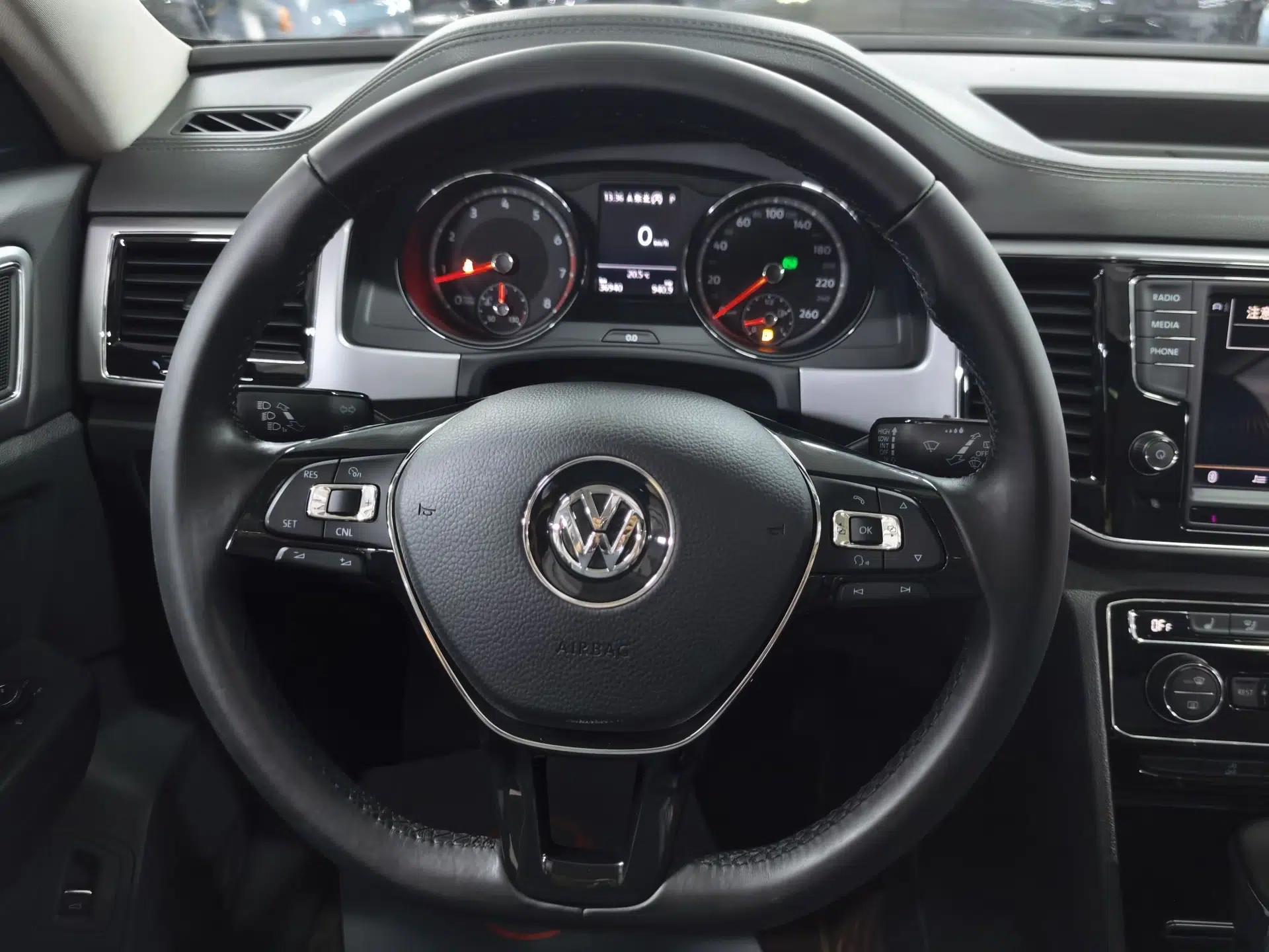 Volkswagen Teramont 2017 380TSI Four-Wheel Drive Luxury Edition — миниатюра 12