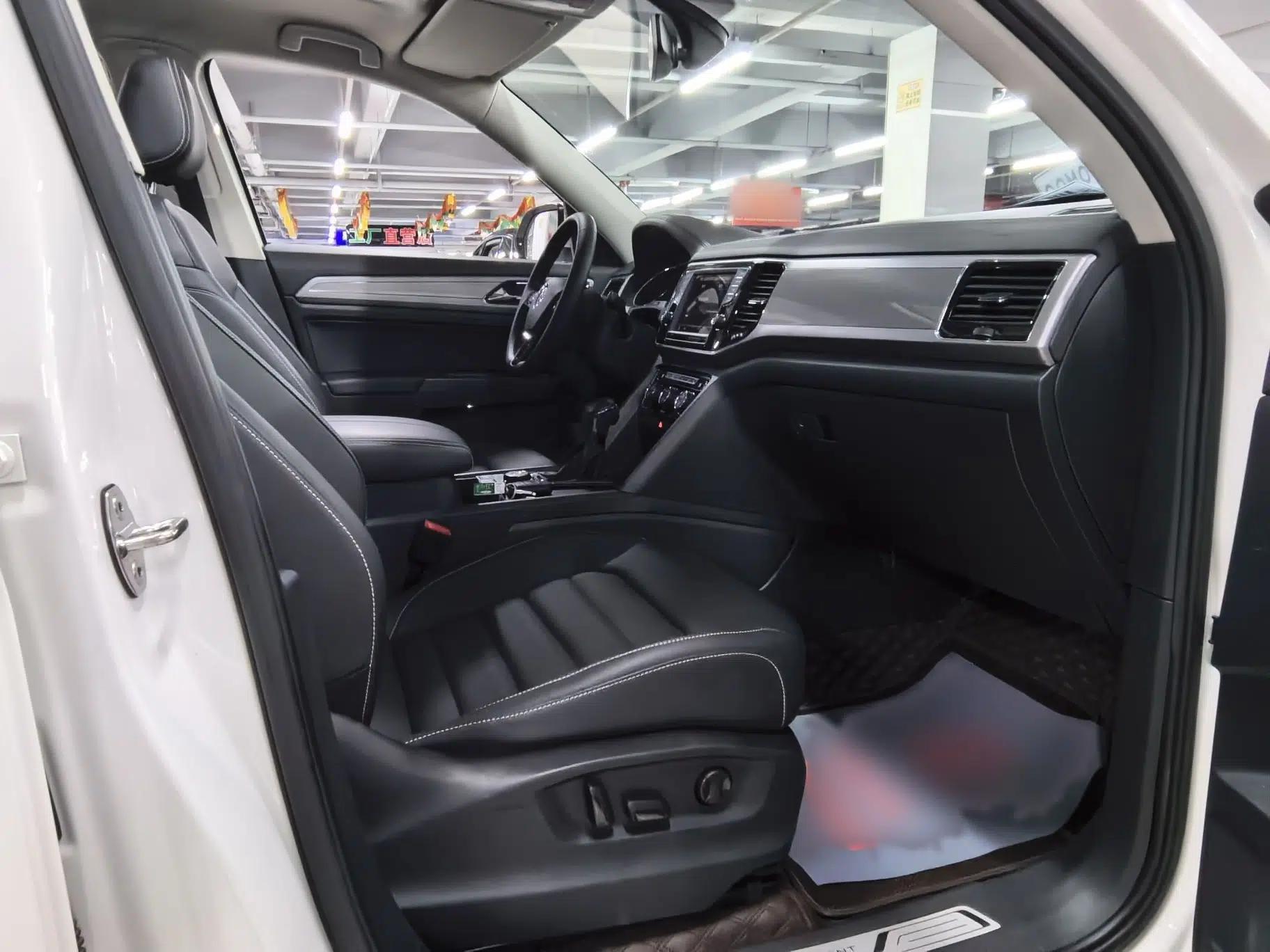 Volkswagen Teramont 2017 380TSI Four-Wheel Drive Luxury Edition — миниатюра 30