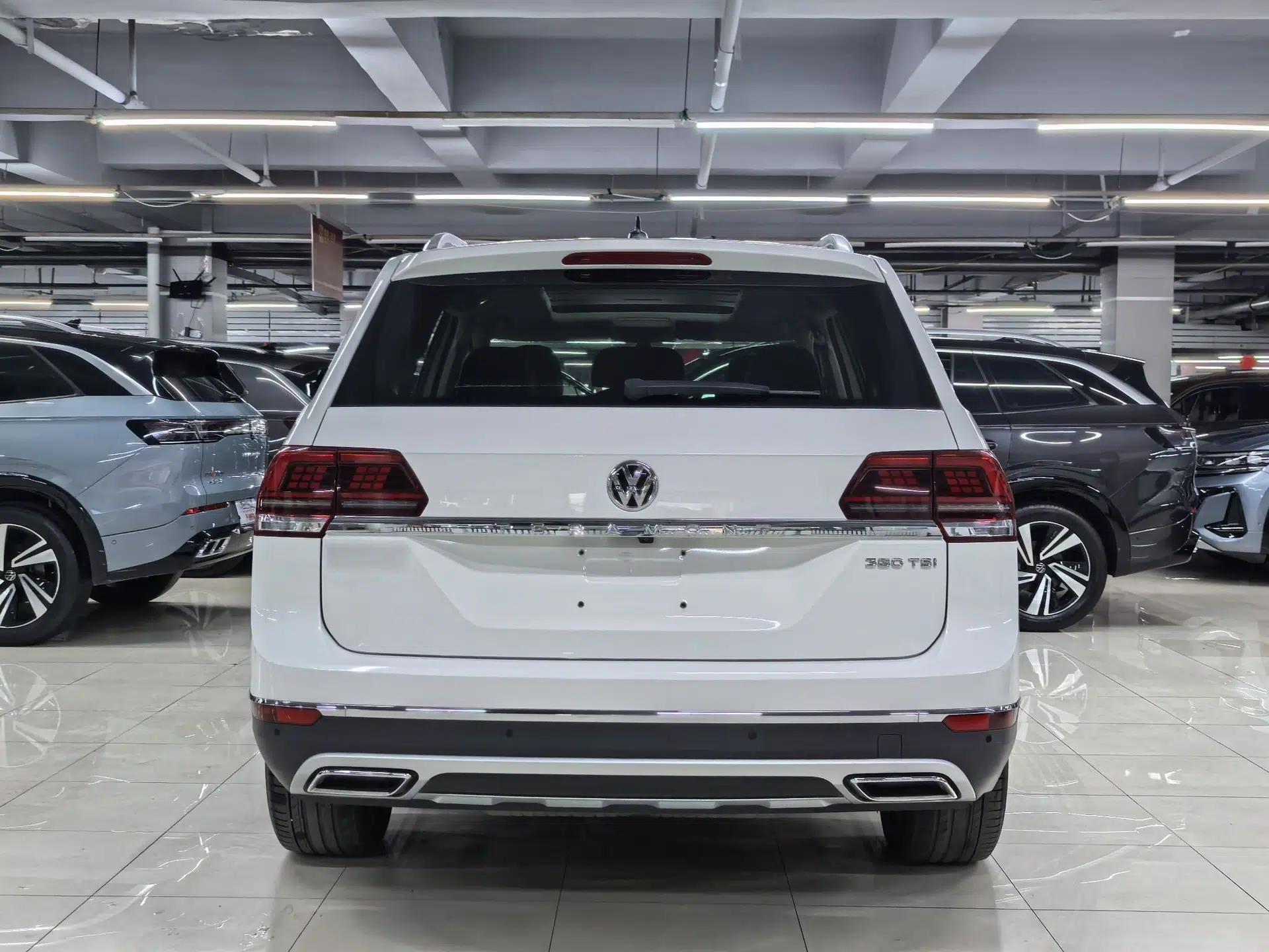 Volkswagen Teramont 2017 380TSI Four-Wheel Drive Luxury Edition — миниатюра 5