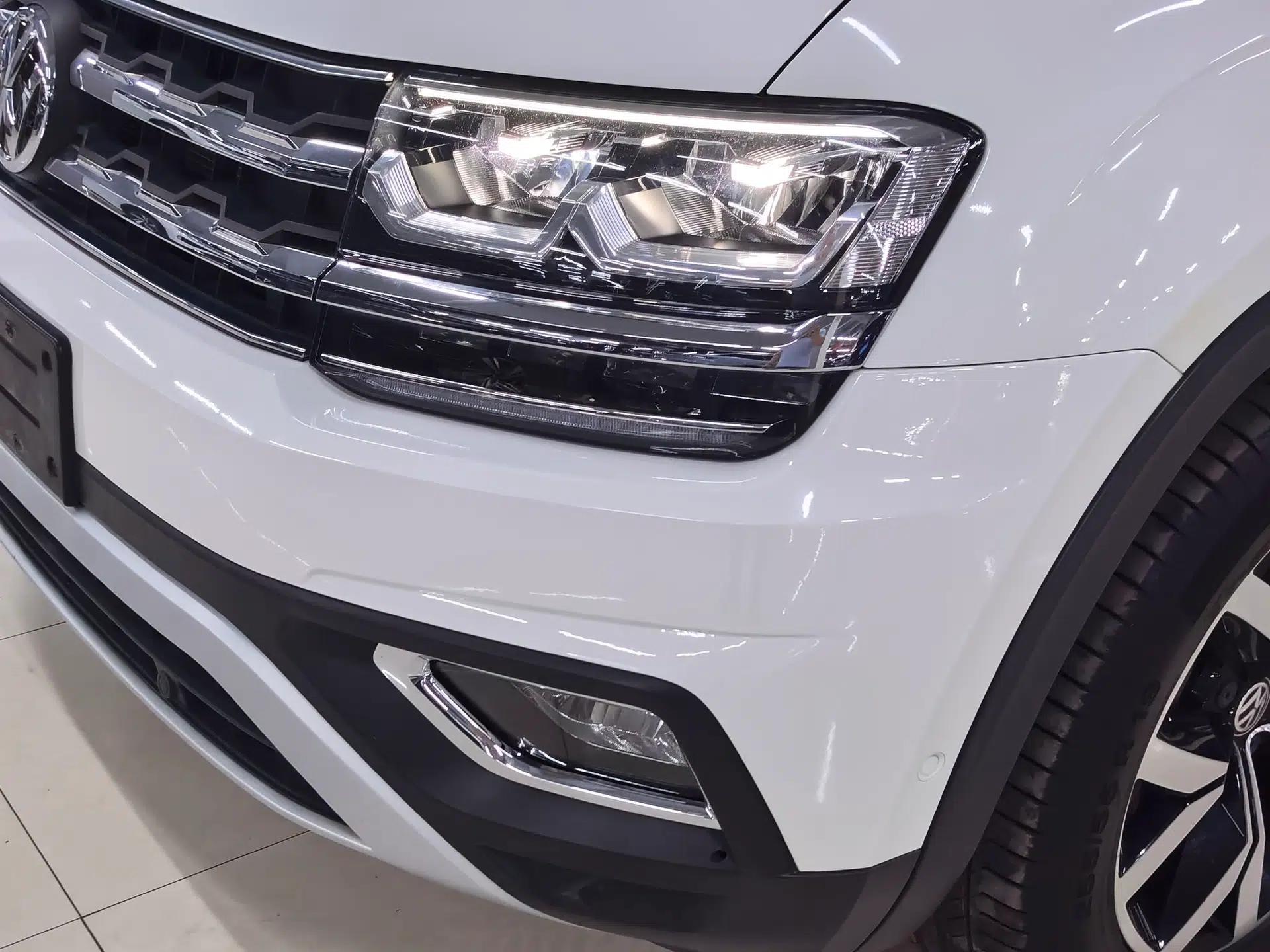 Volkswagen Teramont 2017 380TSI Four-Wheel Drive Luxury Edition — миниатюра 8