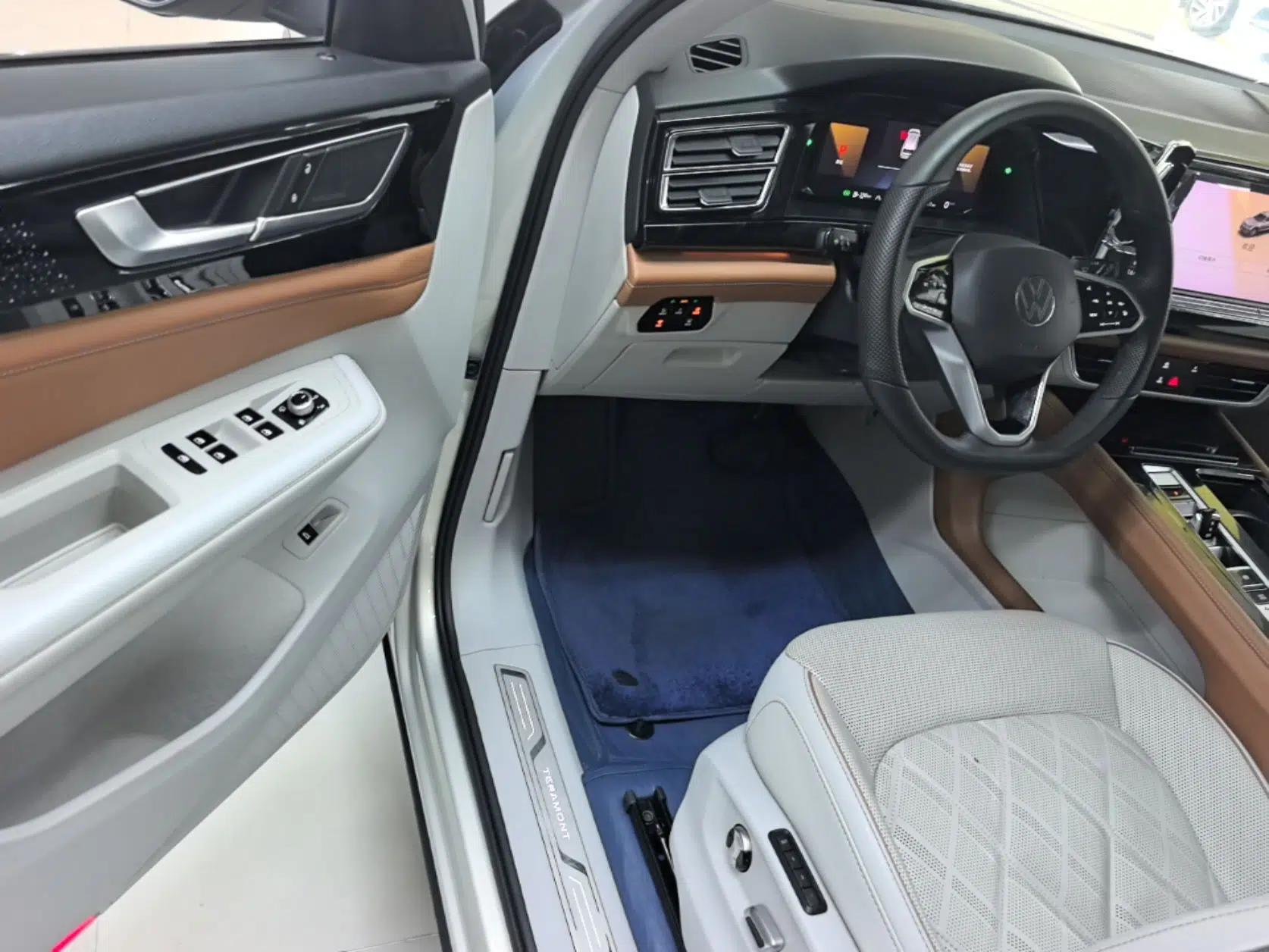 Volkswagen Teramont 2021 380TSI Four-Wheel Drive Prestige Flagship Edition — миниатюра 23