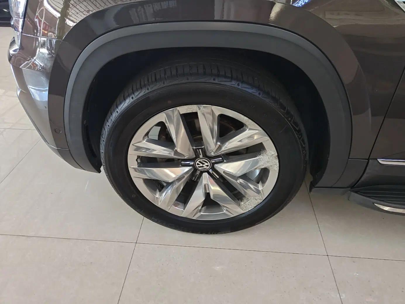 Volkswagen Teramont 2019 380TSI Four-Wheel Drive Flagship Model China VI — миниатюра 10