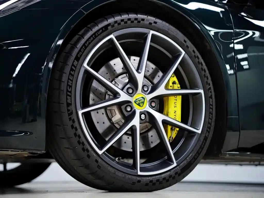 2022 EMIRA 3.5T V6 Manual First Edition — миниатюра 16