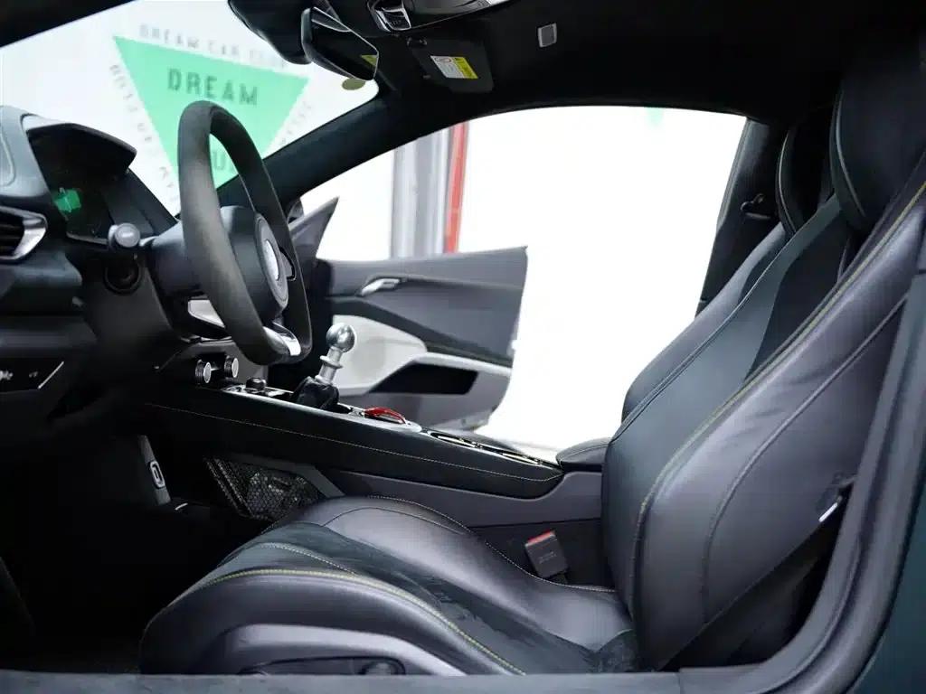 2022 EMIRA 3.5T V6 Manual First Edition — миниатюра 20