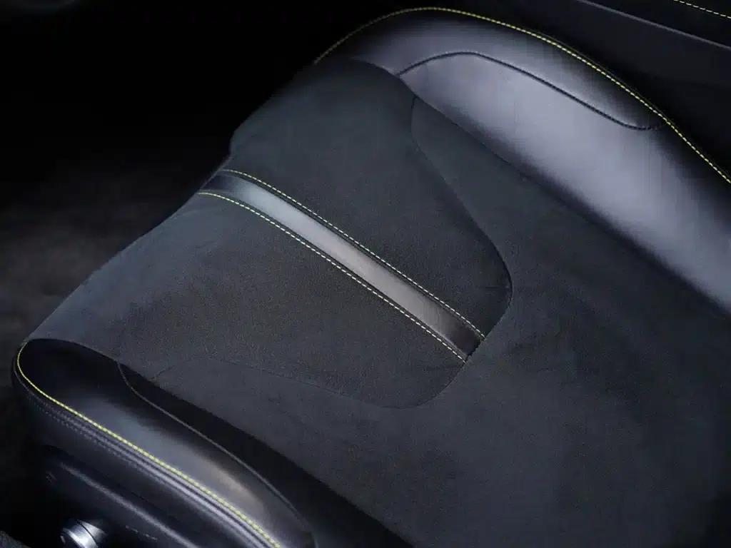 2022 EMIRA 3.5T V6 Manual First Edition — миниатюра 31