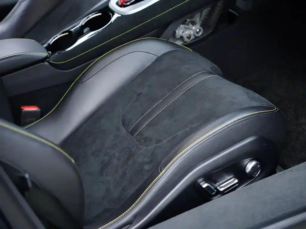 2022 EMIRA 3.5T V6 Manual First Edition — миниатюра 36