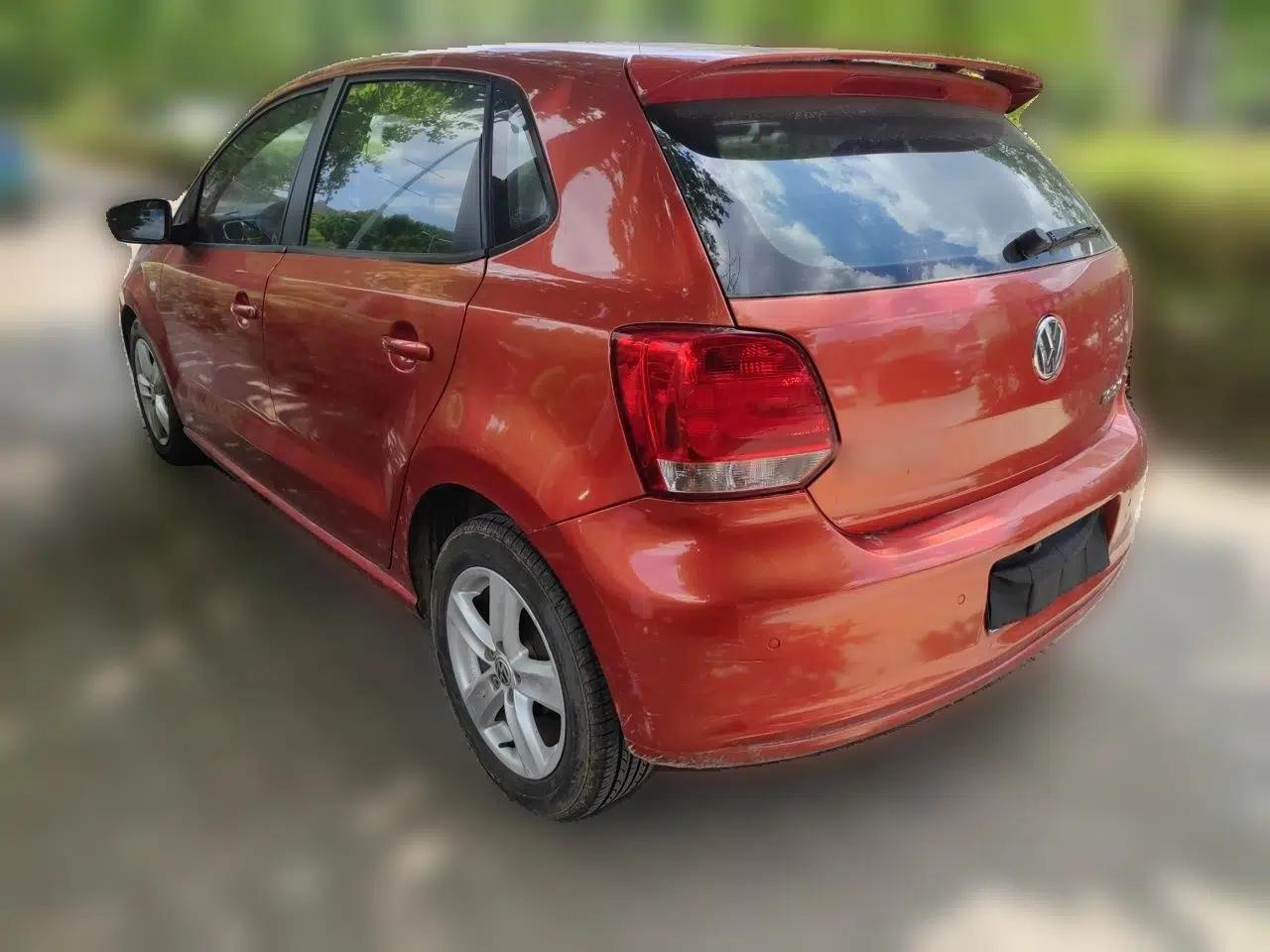 Volkswagen Polo 2011 1.6L Automatic ZhiShang Version — миниатюра 4