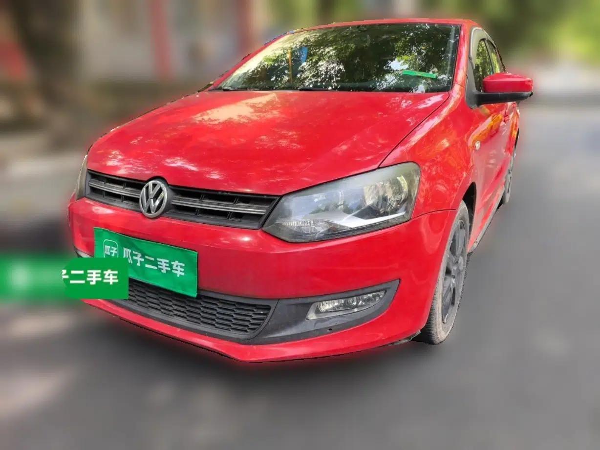 Volkswagen Polo 2013 1.6L Manual Comfort Edition — миниатюра 1