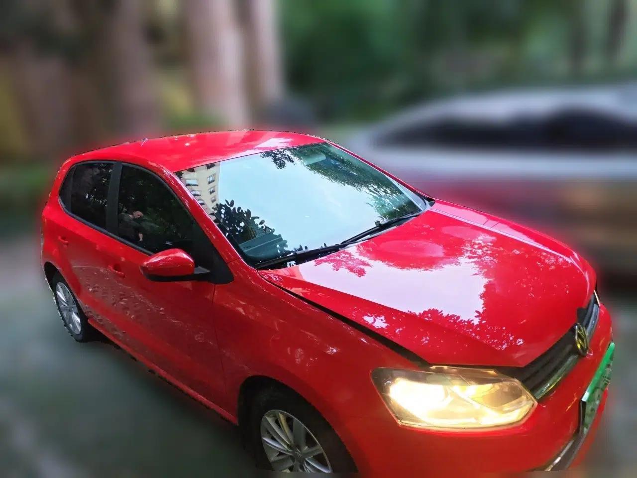 Volkswagen Polo 2014 1.6L Automatic Comfort Edition — миниатюра 3
