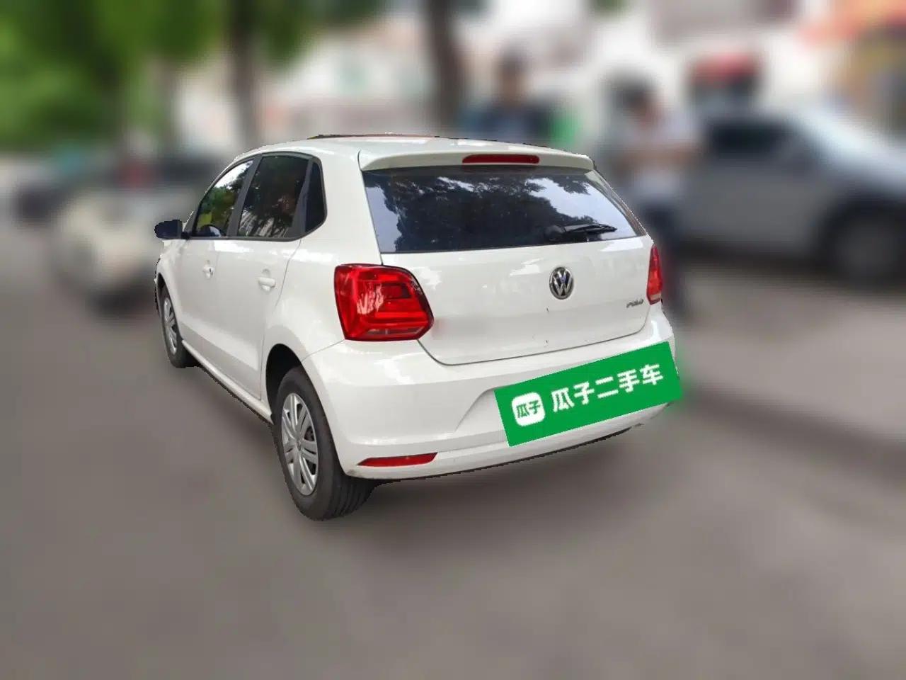 Volkswagen Polo 2016 1.4L Manual Fashion Model — миниатюра 4