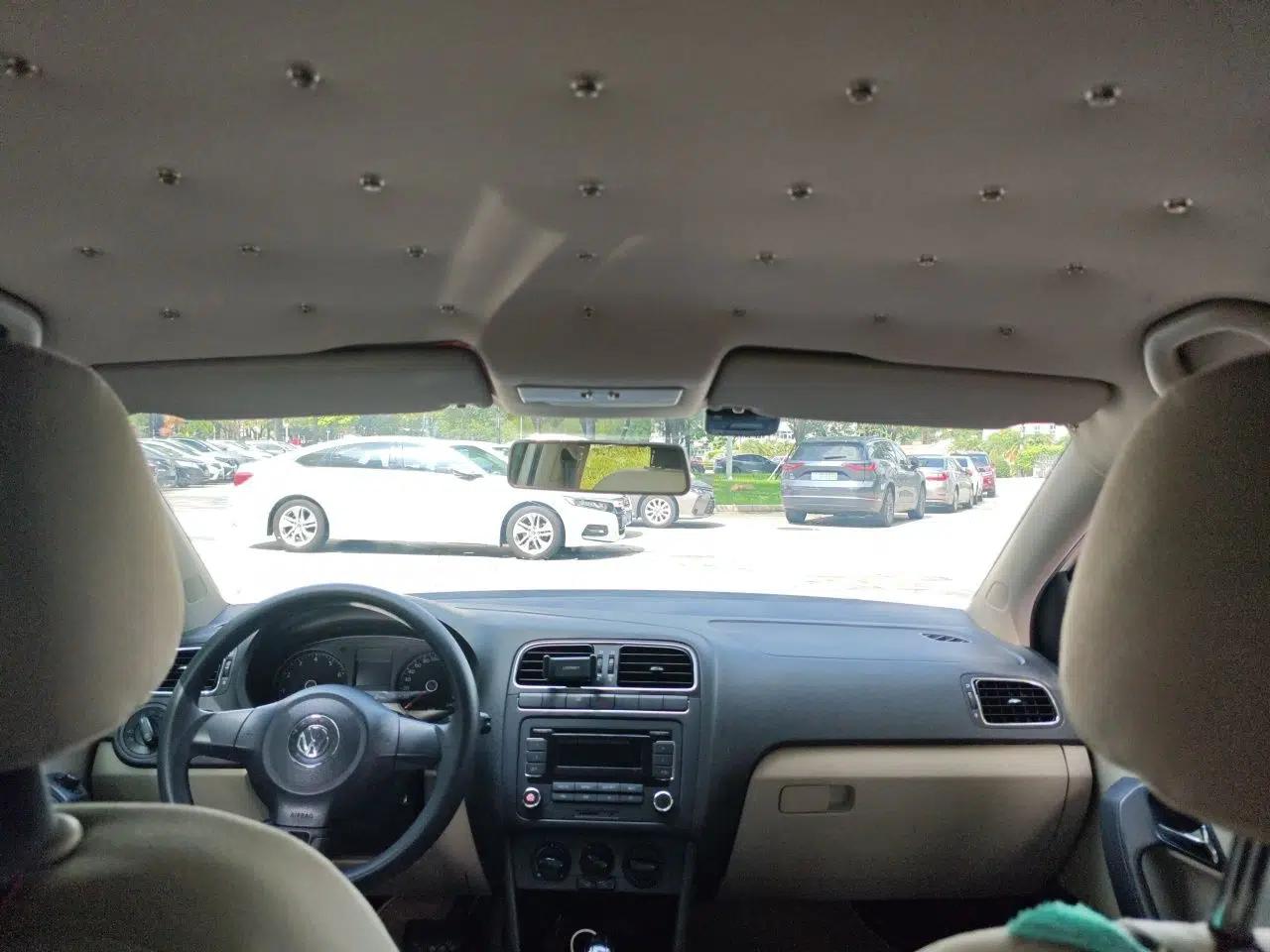 Volkswagen Polo 2011 1.4L Automatic ZhiShang Version — миниатюра 18