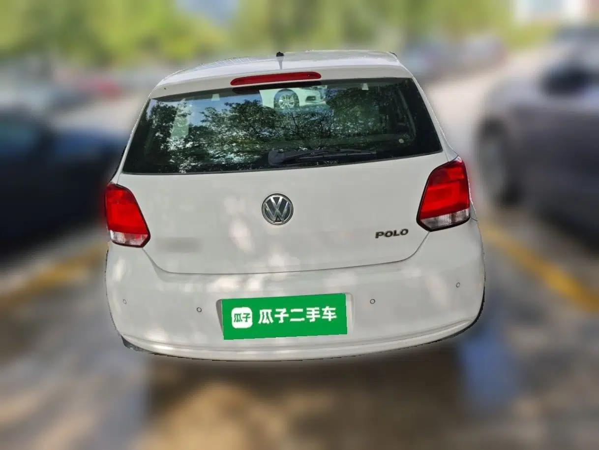 Volkswagen Polo 2011 1.4L Automatic ZhiShang Version — миниатюра 5