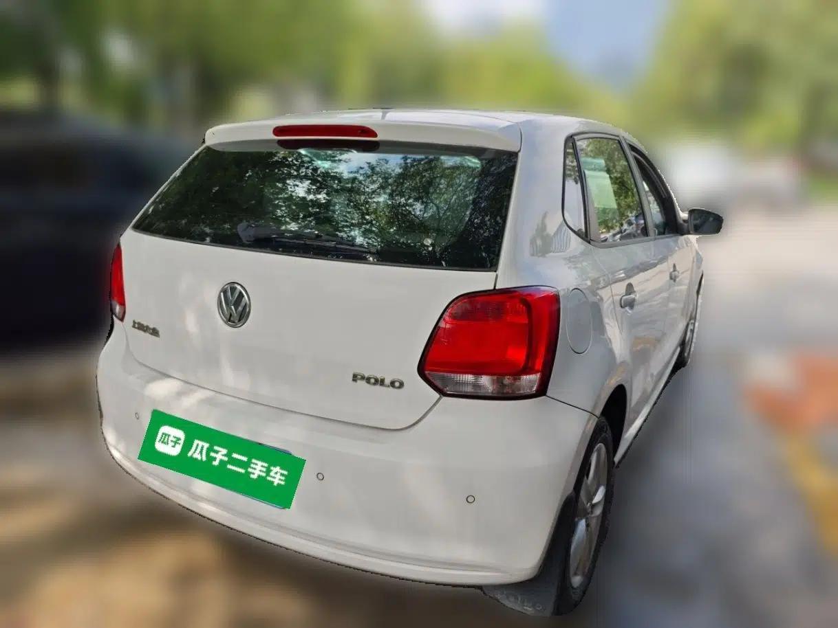 Volkswagen Polo 2011 1.4L Automatic ZhiShang Version — миниатюра 6