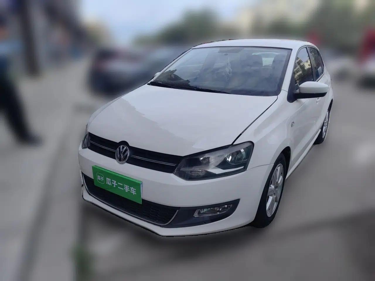 Volkswagen Polo 2013 1.6L Automatic Comfort Edition — миниатюра 1