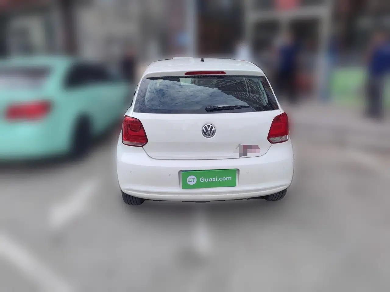 Volkswagen Polo 2013 1.6L Automatic Comfort Edition — миниатюра 5