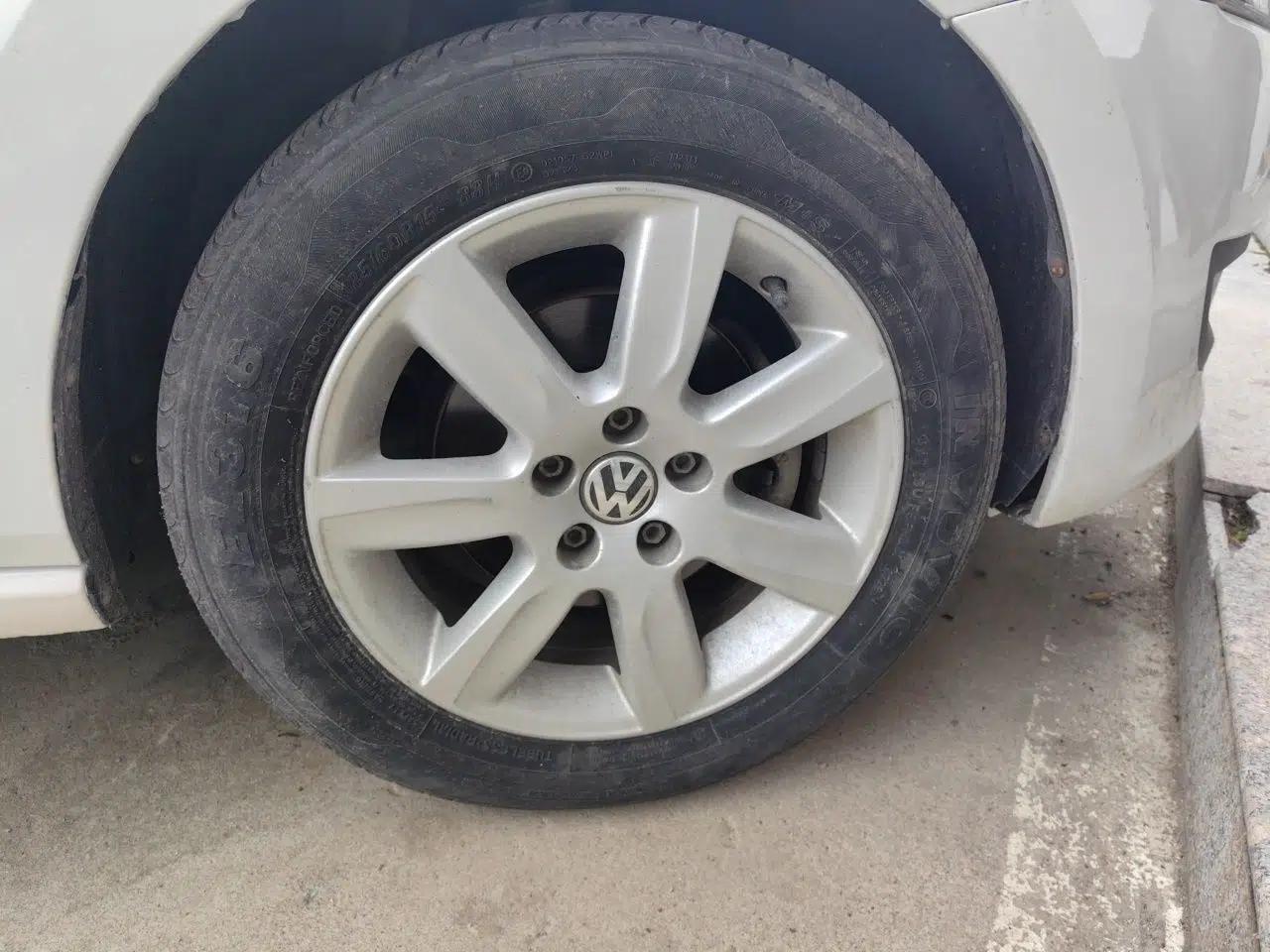 Volkswagen Polo 2013 1.6L Automatic Comfort Edition — миниатюра 8