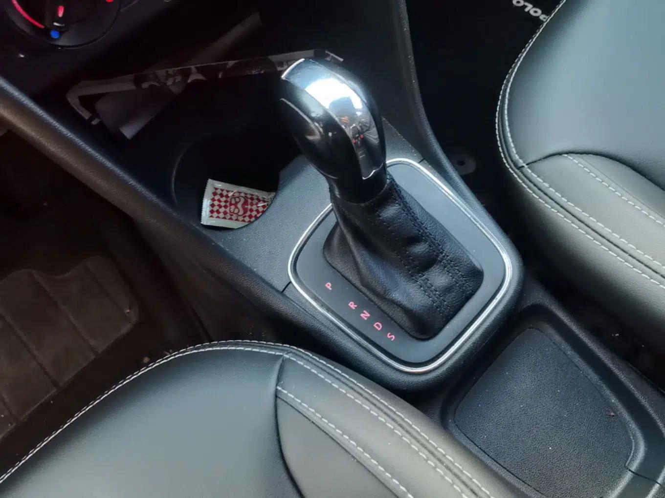 Volkswagen Polo 2016 1.4L Cross Polo Automatic — миниатюра 16