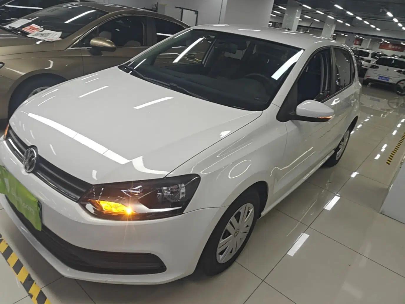 Volkswagen Polo 2018 1.5L Automatic Advanced Driving Model — миниатюра 1