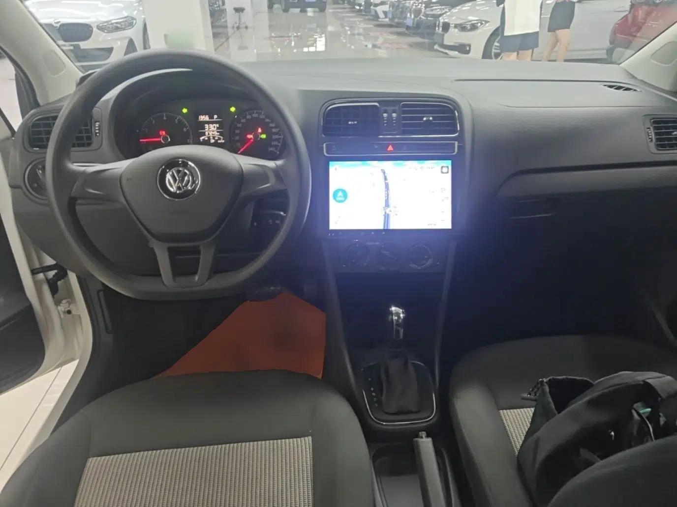 Volkswagen Polo 2018 1.5L Automatic Advanced Driving Model — миниатюра 12