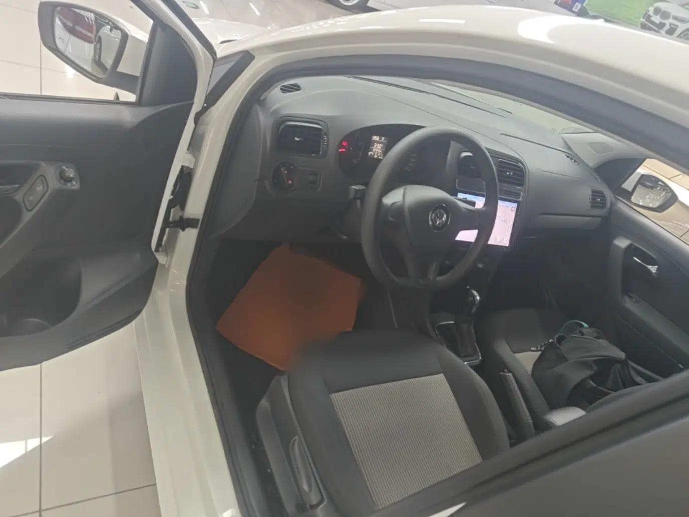 Volkswagen Polo 2018 1.5L Automatic Advanced Driving Model — миниатюра 18