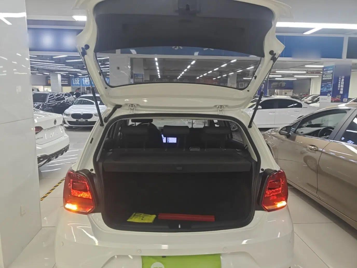 Volkswagen Polo 2018 1.5L Automatic Advanced Driving Model — миниатюра 22