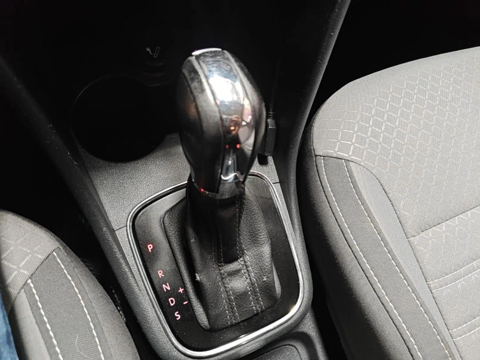 Volkswagen Polo 2014 1.6L Cross Polo Automatic — миниатюра 16