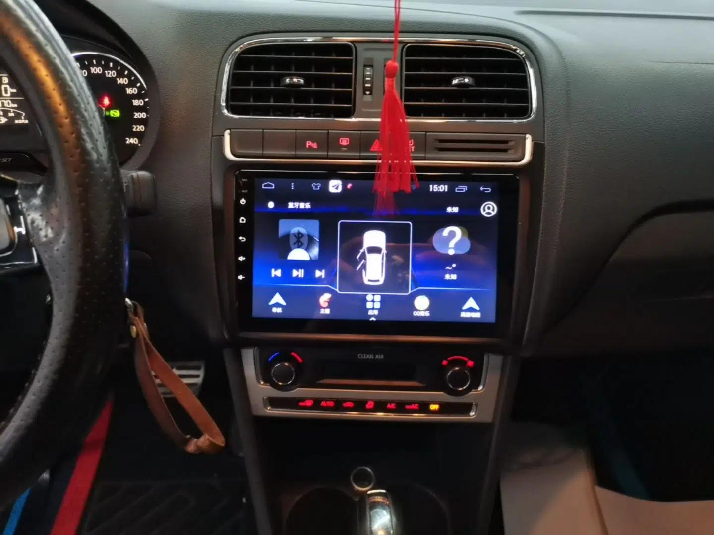 Volkswagen Polo 2016 1.6L Cross Polo Automatic — миниатюра 15