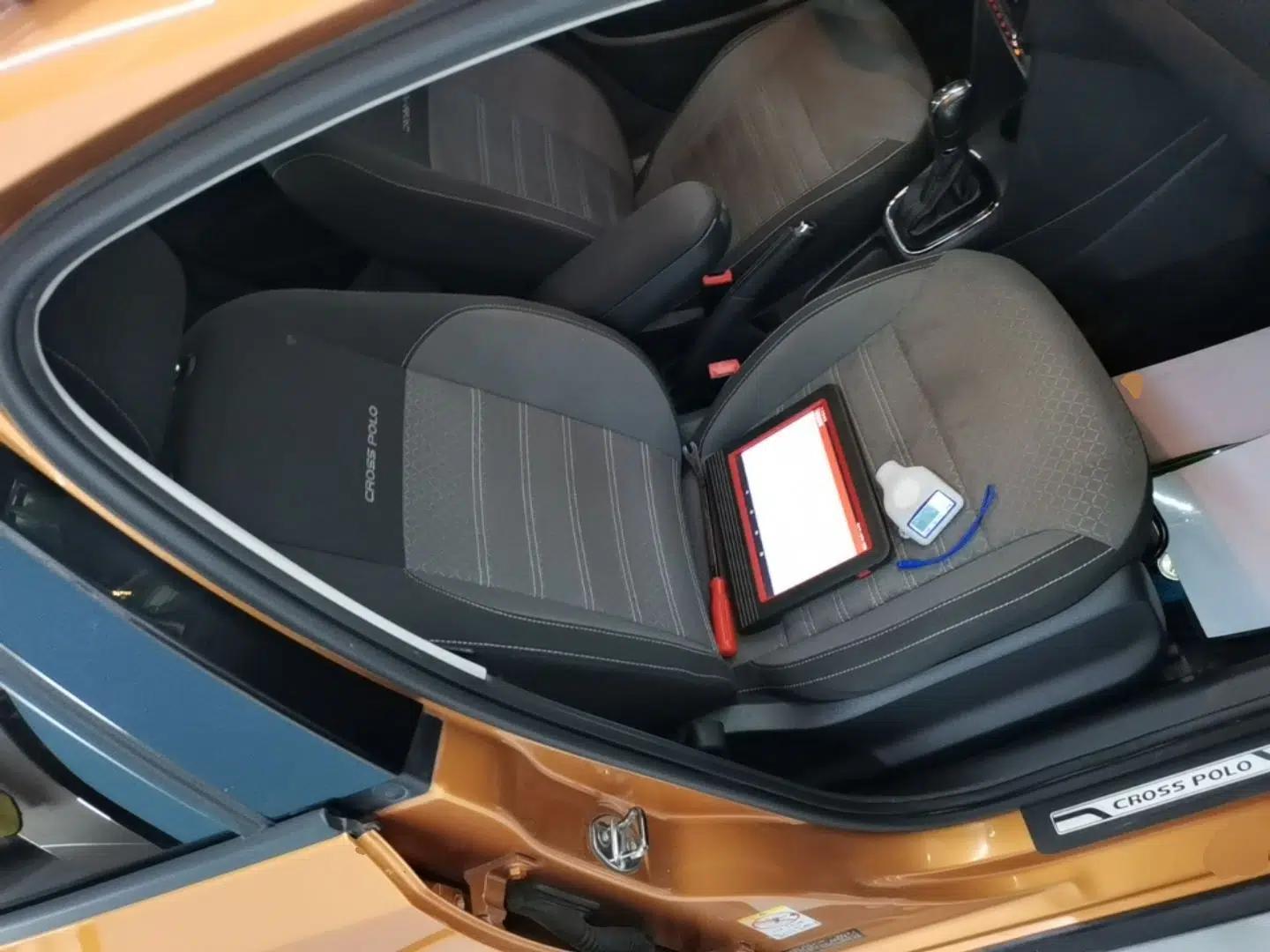 Volkswagen Polo 2016 1.6L Cross Polo Automatic — миниатюра 19