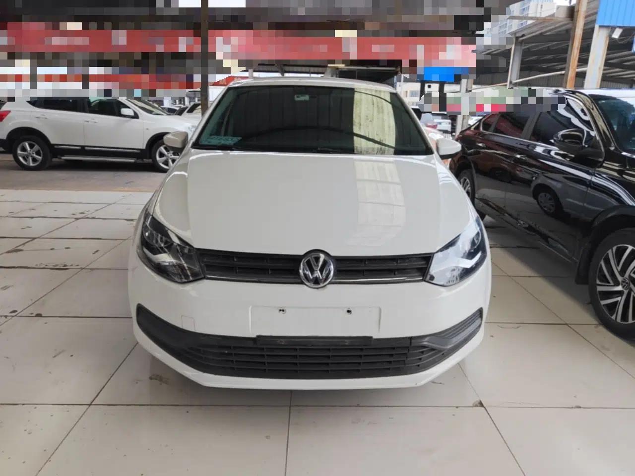 Volkswagen Polo 2016 1.4L Automatic Trendy Model — миниатюра 2