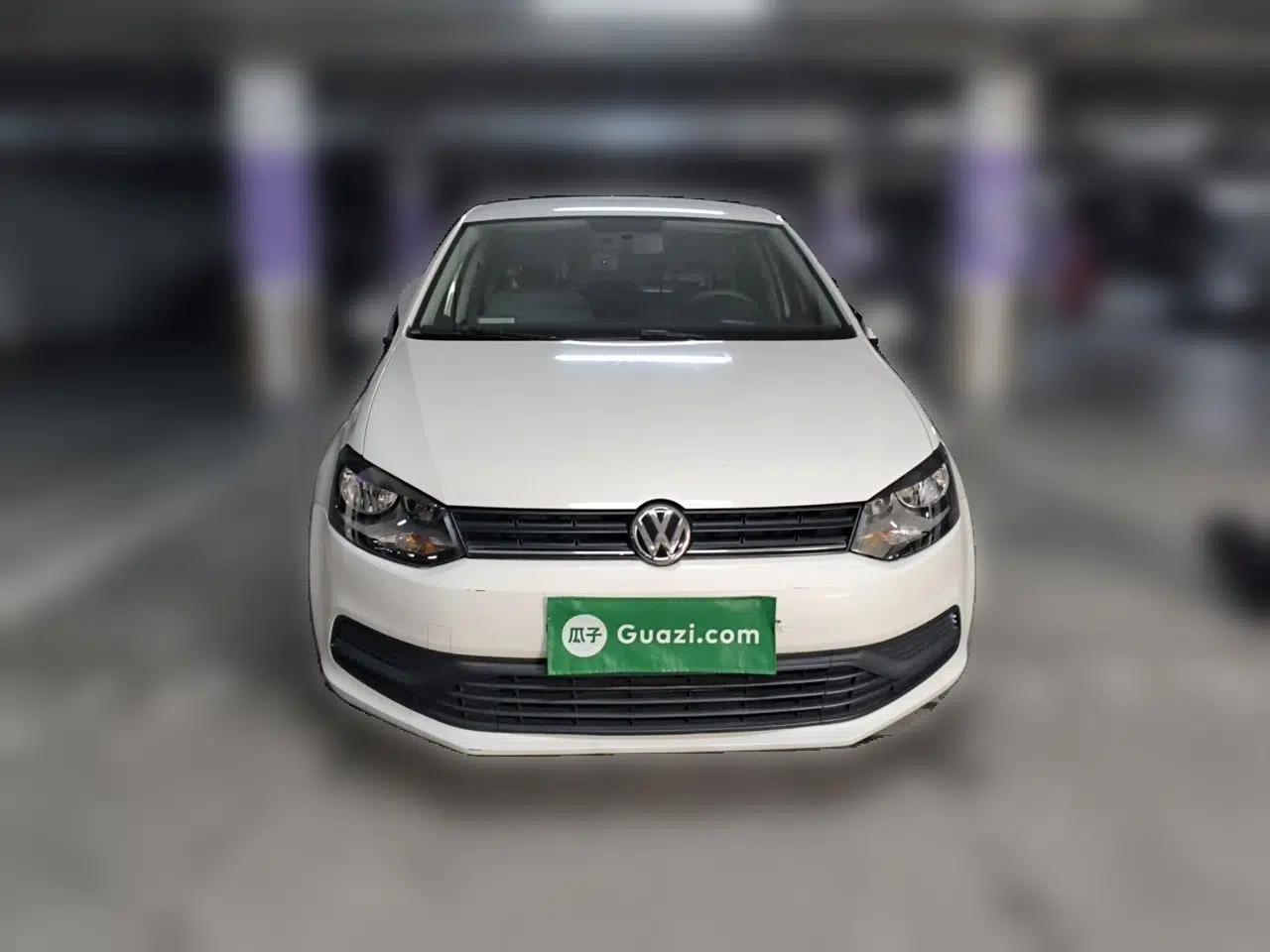 Volkswagen Polo 2016 1.4L Automatic Trendy Model — миниатюра 2